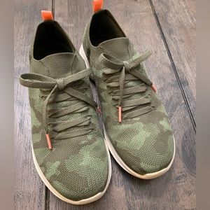 Skechers MemoryFoam camo women’s 8